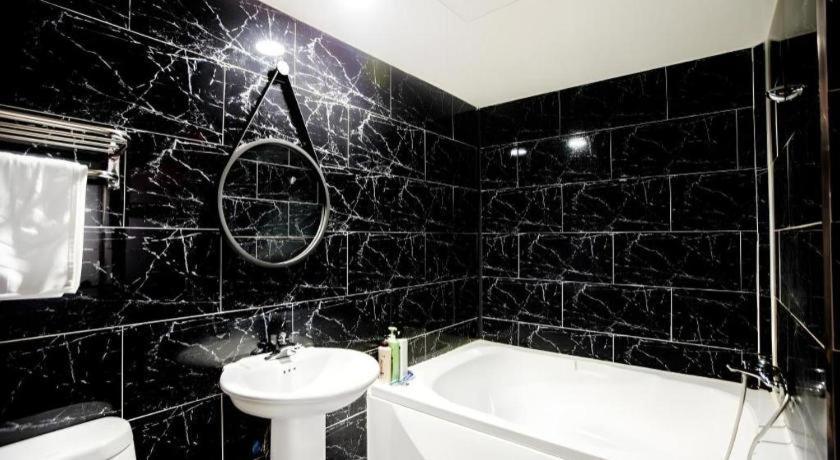M7 Business Hotel Chilgok Экстерьер фото